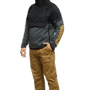 Brand new tuxy lodge suit w/o tags!